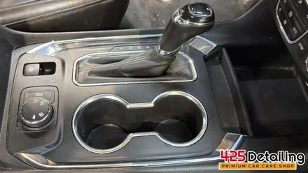 군포 송정지구 쉐보레 트래버스 부분 클리닝 및 디테일링 세차 / 경기 군포