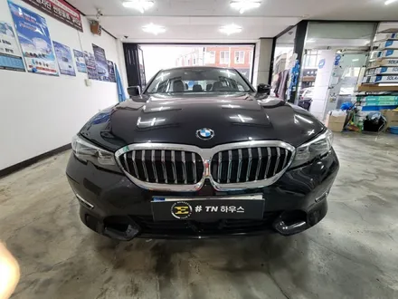 2020년형 BMW 3시리즈 320d 솔라가드 프리미엄 퀀텀