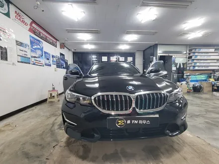 2020년형 BMW 3시리즈 320d 솔라가드 프리미엄 퀀텀