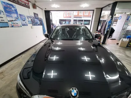 2020년형 BMW 3시리즈 320d 솔라가드 프리미엄 퀀텀