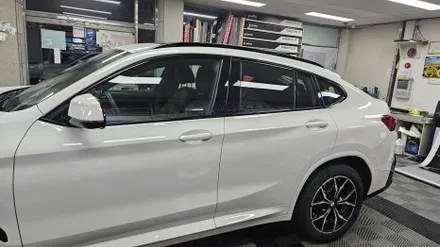 부산 BMW X4, 윈도틴팅 썬팅 시공, 솔라가드 차콜gt