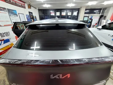기아ev6/ev6/ev6GT라인/ev6썬팅/부산썬팅/기아전기자동차/루마버텍스900/버텍스/버텍스900/버텍스700/파인뷰lx3 시공