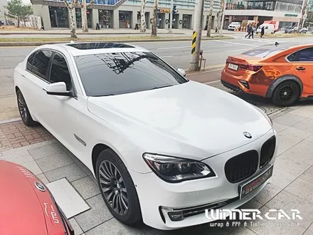 안성, 평택 BMW740Li 전체랩핑! 에이버리 슈프림 필름 원단으로 칙칙함에서 탈피! 다이아몬드 화이트 랩핑 시공! 그릴블랙랩핑 / 안성시 금석동
