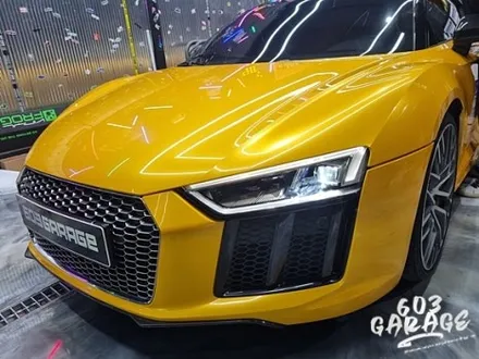 아우디R8 v10 스파이더 전체랩핑 안성랩핑샵에서 고광택랩핑으로 색상을 바꿔보자! / 안성시 금석동