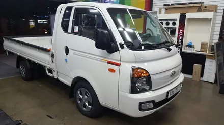 평택에 603게러지 들어보셨나요.  포터 전체랩핑 에이버리 다크그레이 전체랩핑 시공 평택랩핑 전문 카스킨전문 PPF생활보호필름 라이트필름 / 안성시 금석동