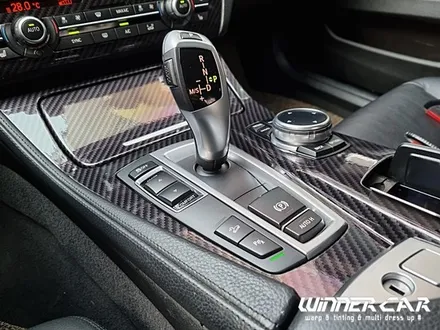 BMW520d 실내 카본랩핑 3M 카본화이버 4D 리얼카본 크롬몰딩죽이기 크롬딜리트 안양랩핑전문 시흥랩핑전문 양평랩핑전문 / 안성시 금석동
