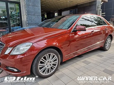 벤츠랩핑 E300전체랩핑 고광택랩핑전문 안양랩핑위너카 엘비필름! LBFILM 오리지널 팩토리 래커 체리 레드 고광택전체랩핑 / 안성시 금석동