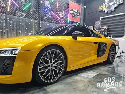 아우디R8 v10 스파이더 전체랩핑 안성랩핑샵에서 고광택랩핑으로 색상을 바꿔보자! / 안성시 금석동