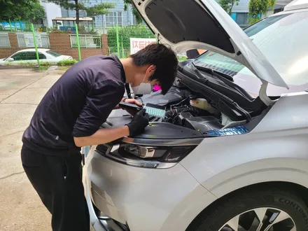 노원.도봉.강북 기아 신형 카니발 하이 리무진 KA4 신차패키지 썬팅 솔라가드 퀀텀 + 파인뷰LX5000(카스페이스 도봉점) / 도봉구 도봉동