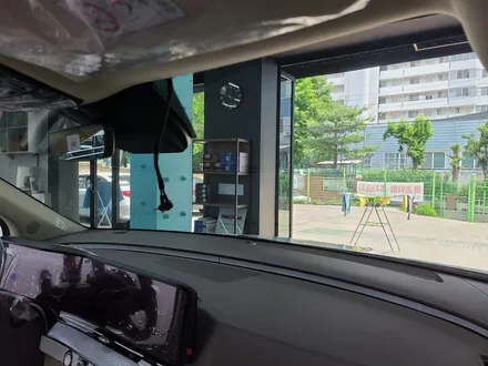노원.도봉.강북 기아 신형 카니발 하이 리무진 KA4 신차패키지 썬팅 솔라가드 퀀텀 + 파인뷰LX5000(카스페이스 도봉점) / 도봉구 도봉동