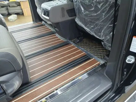 카니발 요트바닥 시공! 깔끔한 실내 관리에 최고죠 / 도봉구 도봉동
