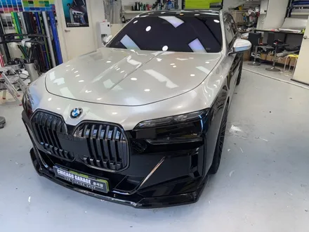 BMW 740i 샴페인 골드 컬러 PPF로 듀오톤 시공 어떤가요? / 서울 광진구 중곡동