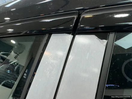 BMW 740 I 신차 출고하고 바로 신당 랩핑 전문점에서 크롬딜리트로 드레스업했어요. / 서울 광진구