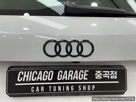 [강남 랩핑]아우디 SQ5 크롬 딜리트,앰블럼 도색,전면 라이트 필름 시공 / 서울 광진구