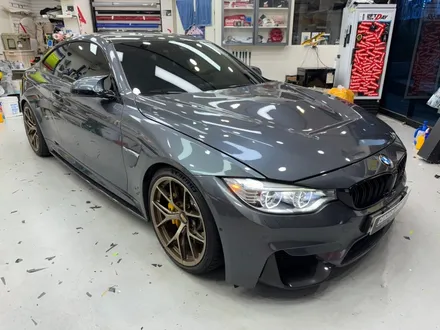 BMW M4 이노즈텍 전체랩핑 전문점 필름의 성질을 잘 알아야 가능한 작업! / 서울 광진구 중곡동