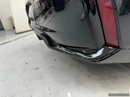 BMW 740 I 신차 출고하고 바로 신당 랩핑 전문점에서 크롬딜리트로 드레스업했어요. / 서울 광진구
