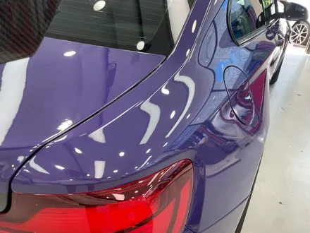 BMW M2 고광택 필름 이노즈텍 바이올렛 컬러 시공 / 서울 광진구
