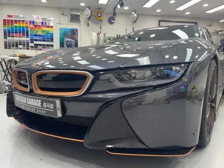 [서초 랩핑] BMW I 8 로드스터 이노즈텍(INOZETEK) 바이올렛 전체랩핑, 크롬딜리트, 리코쉴드 블랙 PPF ,데칼시공 / 서울 광진구
