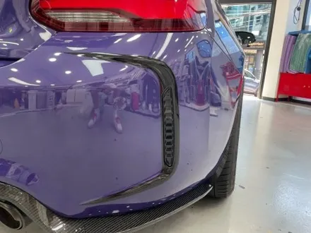 BMW M2 고광택 필름 이노즈텍 바이올렛 컬러 시공 / 서울 광진구