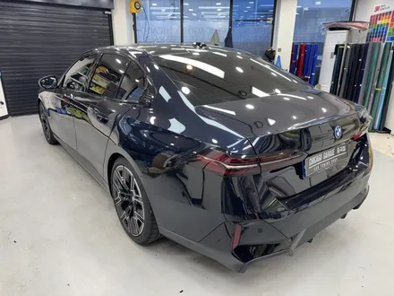 BMW 530e 블랙 PPF 시공, 원하는 색상 없다면 / 서울 광진구 중곡동