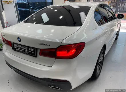 [아차산 랩핑] BMW 520D 에이버리 슈프림 글로스 펄 화이트 전체랩핑, 헤드라이트 라이트필름 시공 / 서울 광진구