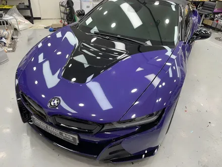 [서초 랩핑] BMW I 8 로드스터 이노즈텍(INOZETEK) 바이올렛 전체랩핑, 크롬딜리트, 리코쉴드 블랙 PPF ,데칼시공 / 서울 광진구