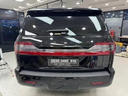 링컨 네비게이터 \