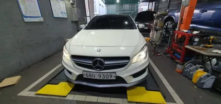 대구 벤츠 CLA 45 AMG 4매틱 송풍구, 도어트림, 대시보드 엠비언트 시공기 차량 내 분위기를 엠비언트 시공으로 반전! 대구엠비언트 엠비언트라이트 자동차엠비언트 엠비언트시공