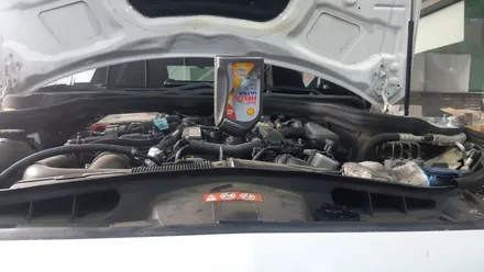 : 아우디 A6 3.0 TDI quattro 14년식 댐퍼풀리, 외벨트 세트 교체 : 벨트의 장력불량이 원인, 벨트의 소음 외벨트 세트를 교체하면서 다른 부품의 수명을 예비해요 :
