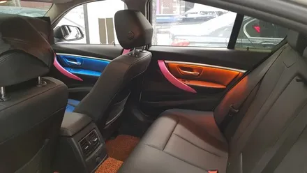 BMW 320d 16년식 실내도어 엠비언트 시공 작업]대구BMW엠비언트장착점 BMW엠비언트장착잘하는곳 BMW무드등 BMW분위기등 BMW튜닝점 BMW전문점 대구씨앤디인터내셔널