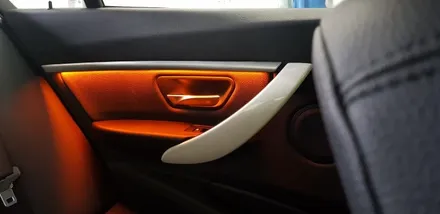 BMW 3시리즈 F30 320d 실내 엠비언트 라이트 시공 후기 대구 BMW튜닝 BMW정비 전문점 대구수입차정비 씨앤디 4도어 LED 무드등 가변엠비언트 2WAY 수입차튜닝