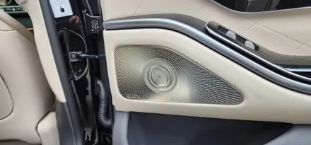 벤츠 신형 S클래스 W223 S450 4매틱 23년식 액티브 엠비언트 라이트, 미드커버 엠비언트, 피아노라커트림, 4D 부메스터 스피커 장착 작업 W223튜닝 시공후기 대구씨앤디
