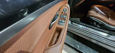 BMW F10 520d 운전석,조수석 손잡이 교체 작업 BMW고질병 실내손잡이 진득거림으로 인한 교환 시공후기 5시리즈 16년식 대구수입차정비 BMW정비 BMW튜닝 씨앤디인터내셔널