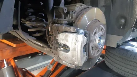 BMW 7시리즈 G11 730d xDrive 17년식 엔진오일교환 및 앞/뒤 브레이크패드 교환, 에어컨필터 교체 작업 BMW730d 앞패드 뒷패드 교환 후기 대구수입차정비 씨앤디