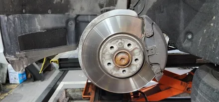 아우디 A6 35 TDI 엔진오일교환 및 앞패드교환 작업 15년식 A6엔진오일 A6프론트브레이크패드 교체 시공후기 대구수입차정비 아우디정비 앞산카페골목 남구 카센타 씨앤디인터내셔널