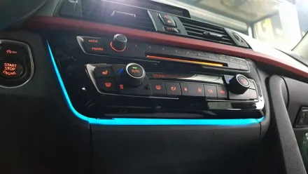 BMW 3시리즈 F30 320d 가변 엠비언트 시공 및 운전석 손잡이 진득거림 교체 작업 가변도어엠비언트+오디오공조기엠비언트 실내 엠비언트튜닝 무드등 대구 씨앤디인터내셔널 2컬러