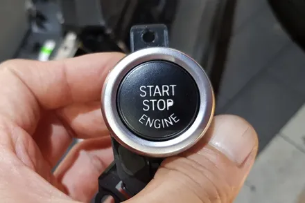 BMW 5시리즈 F10 528i 10년식 레드 실내 엠비언트 시공후기 실버 스타트버튼, 중앙송풍구 공조기, 바람개비 송풍버튼 교체 작업 대구 BMW튜닝 BMW정비 수입차정비 씨앤디