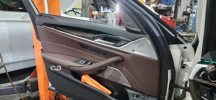 [대구 남구 수입차 씨앤디] BMW 530e G30 LCI 21년식 :: 크리스탈 기어봉 세트 장착 및 회오리 트위터 시공 :: 조그셔틀+스타트버튼 :: 반짝반짝 빛나는 기어봉✨