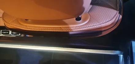 벤츠 S450 22년식 액티브 엠비언트 라이트 부메스터 모니터 리어 LR RH 교체 시공 후기, 벤츠 부메스터 튜닝 전문점 실내 분위기등 무드등 대구 대명동 씨앤디인터내셔널