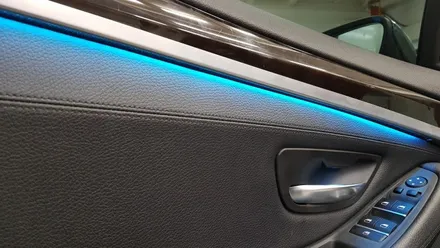 BMW 5시리즈 F10 528i 실내 엠비언트 라이트 가변 3색 LED 무드등 튜닝 시공후기 대구 씨앤디인터내셔널
