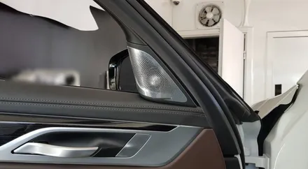 BMW 7시리즈 G11&G12 크롬에 고급진 도트무늬와 더불어 엠비언트까지 탑재된 바워스ST 회오리트위터 장착 후기 (트위터+미드스피커커버+센터스피커커버+리어스피커커버)대구씨앤디