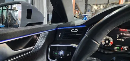 아우디 A7 C8 전동트위터, 대시보드 엠비언트 라이트 작업 AUDI A7(4K) 50 TDI 콰트로 20년식 실내 LED 무드등 대구아우디튜닝 수입차튜닝 전문 씨앤디인터내셔널