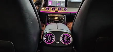 대구 벤츠 W213 E200 18년식 송풍구 엠비언트 1열 2열 장착 작업 BENZ E클래스 실내 LED 엠비언트 라이트 무드등 터빈디자인 튜닝업! 대구수입차정비 벤츠튜닝 씨앤디