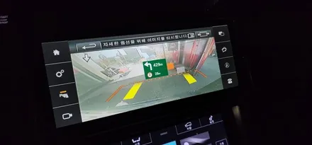 랜드로버 레인지로버 보그 16년식 4.4D 모니토 12.3인치 대화면 및 LUD 공조기 터치 모니터 설치와 더불어 터치형 안드로이드 올인원 L405 튜닝 작업 대구 수입차 전문점