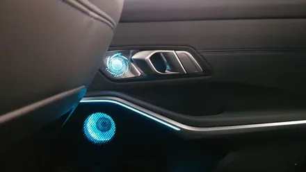 [실내차량인테리어] BMW 3시리즈 G20 320i 19\'- 회오리트위터 스피커, 미드레인지, 도어캐치 장착 : 엠비언트 라이트 은은하고 고급진 느낌 ✨ 수입차용품 대구씨앤디 :