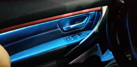 BMW 3시리즈 F30 320d 가변 엠비언트 시공 및 운전석 손잡이 진득거림 교체 작업 가변도어엠비언트+오디오공조기엠비언트 실내 엠비언트튜닝 무드등 대구 씨앤디인터내셔널 2컬러