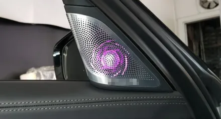 BMW 7시리즈 G11&G12 크롬에 고급진 도트무늬와 더불어 엠비언트까지 탑재된 바워스ST 회오리트위터 장착 후기 (트위터+미드스피커커버+센터스피커커버+리어스피커커버)대구씨앤디