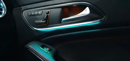 대구 벤츠 CLA 45 AMG 4매틱 송풍구, 도어트림, 대시보드 엠비언트 시공기 차량 내 분위기를 엠비언트 시공으로 반전! 대구엠비언트 엠비언트라이트 자동차엠비언트 엠비언트시공