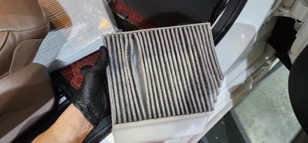 벤츠 W213 E300 엔진오일교환 에어컨필터교체 타이어 4짝 교환 작업 BENZ E클래스 쉘 힐릭스 ECO 5W30 오일교환 필터교환 던롭뷰로 타이어교체 대구수입차정비 씨앤디