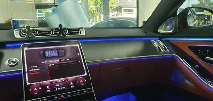 벤츠 S클래스 W223 S450 엠비언트 부메스터 전동트위터 시공기 실내에 전동트위터 설치로 화려함 UP! 수입차튜닝 자동차튜닝 자동차옵션 벤츠악세서리 차량스피커 카오디오튜닝
